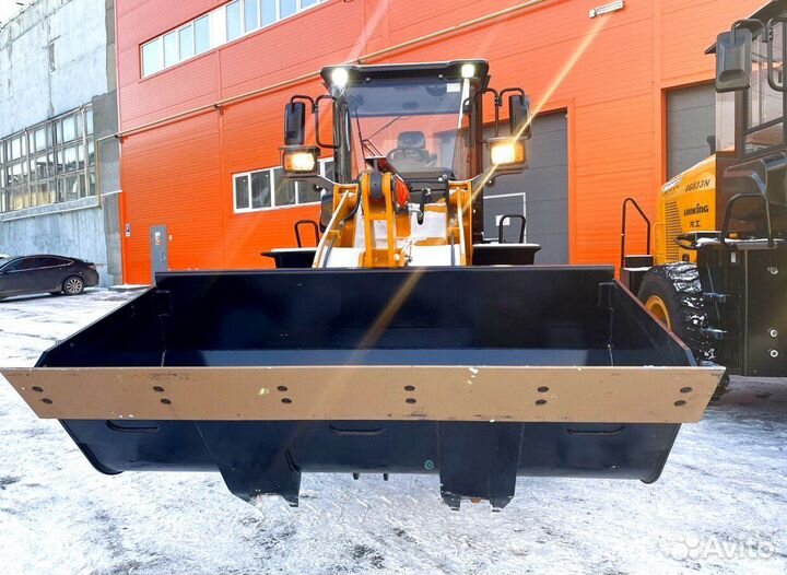 Фронтальный погрузчик Lonking LG833N, 2023