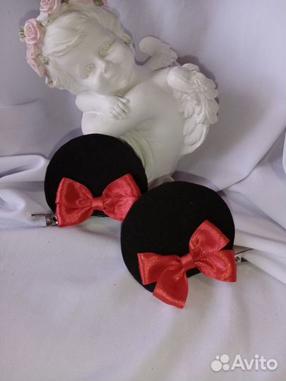 Заколки-ушки для волос ручной работы