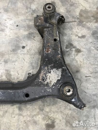 Подрамник передний Volkswagen Passat B5 ADR 1.8