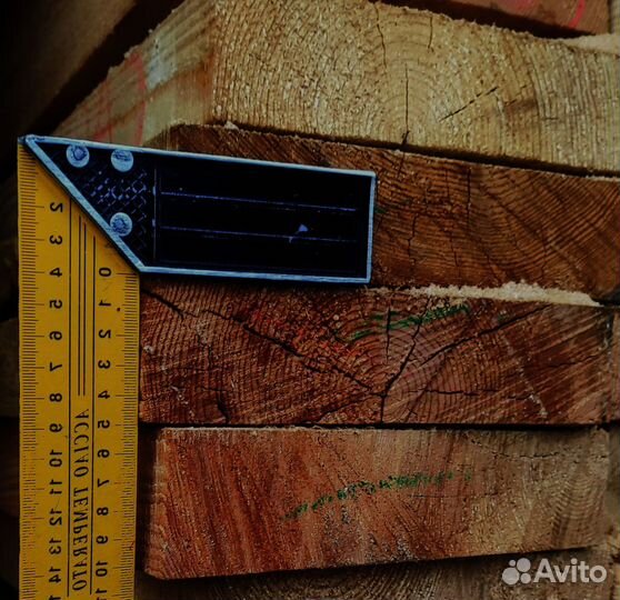 Домостроение с досками из лиственницы