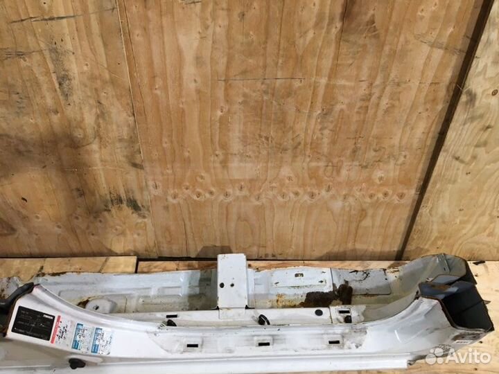Порог правый Mazda Demio DY3W zjve 2003