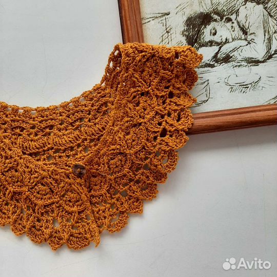 Воротнички вязаные кружевные