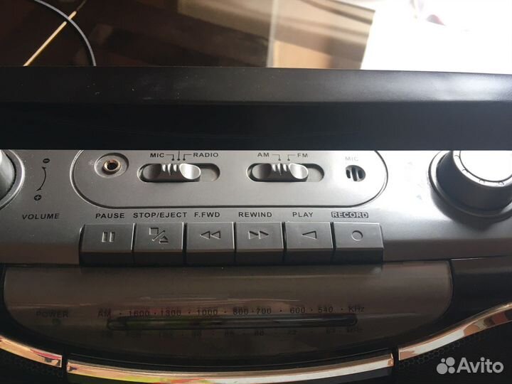 Магнитофон hyundal новый