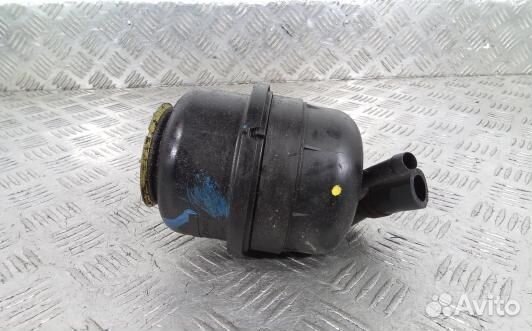 Бачок гу volkswagen amarok 1 (YML20NO01)