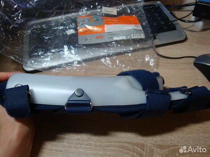 Тутор на лучезапястный сустав