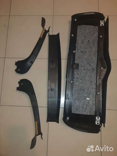 Обшивка крышки багажника Субару Импреза 2007-2012г