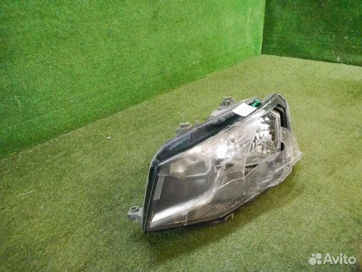 Фара левая VW Caddy 4 (2015-2020) галоген