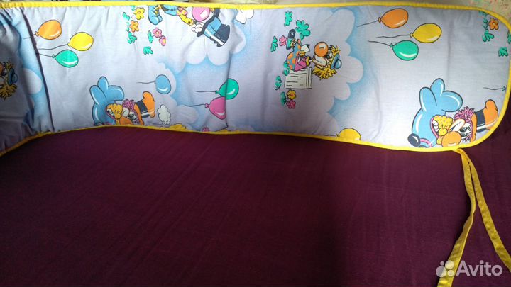 Бортик для детской кроватки и дождевик на коляску