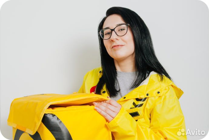 Курьер партнер сервиса Яндекс.Еда