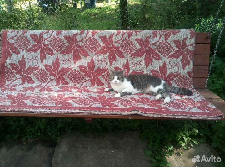 Садовые качели из дерева