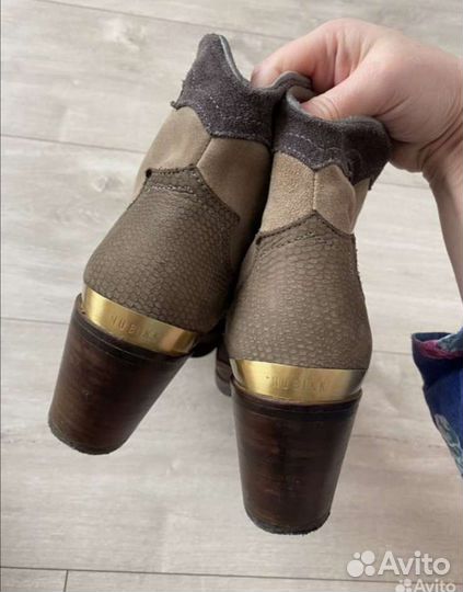 Казаки Nubikk, стиль Countri