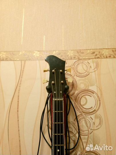 Бас гитара