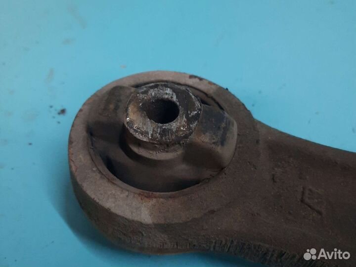 Рычаг подвески Renault laguna 1