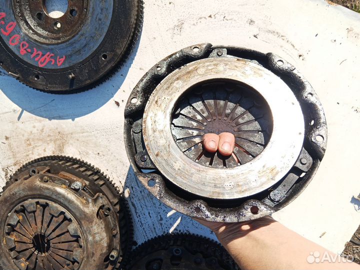 Корзина сцепления, маховик Audi 80 B2 78-84г