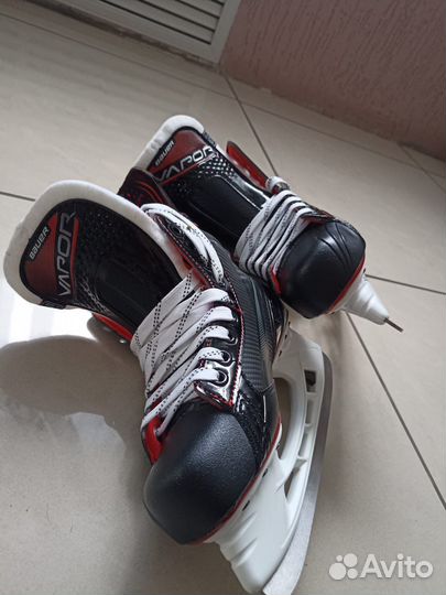 Хоккейные коньки bauer vapor X2,7