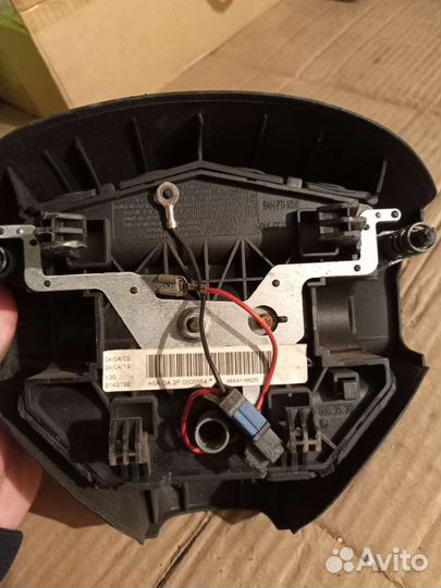 Подушка безопасности в руль. Пежо 206