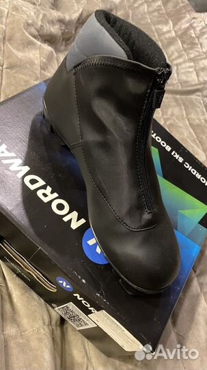 Лыжные ботинки