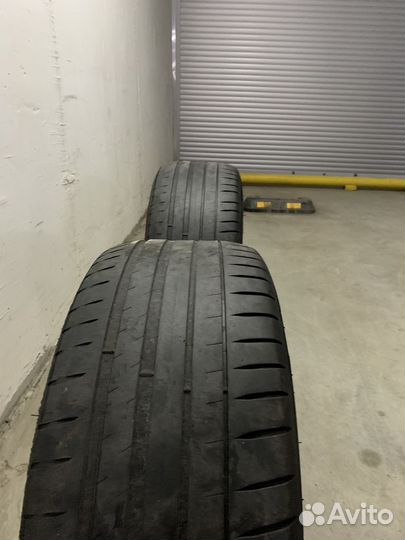 Michelin Pilot Sport 4 225/45 R17 94Y