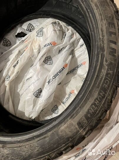 Michelin X-Ice North 4 225/40 R19 93