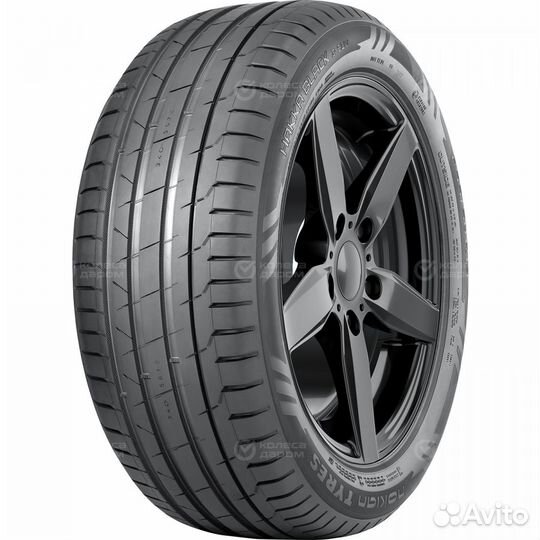 Nokian Tyres Hakka Black 2 SUV 235/65 R17 108V