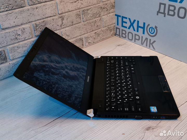 Ноутбук Toshiba Portege R930-Dynabook 8/250gb 13.3