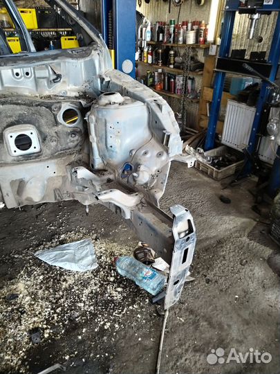 Лонжерон передний левый Kia Rio 3