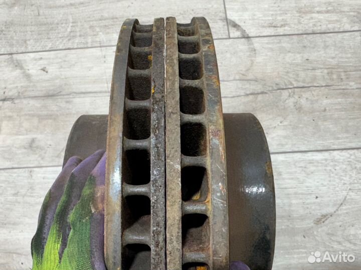 Тормозные диски Bmw 5 e39 535 m62b35