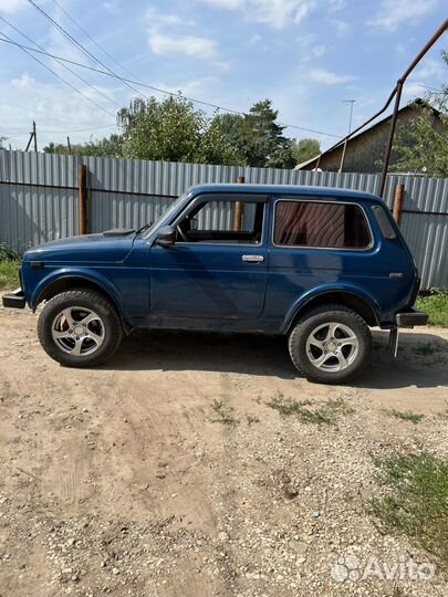 LADA 4x4 (Нива) 1.7 МТ, 2003, 92 000 км