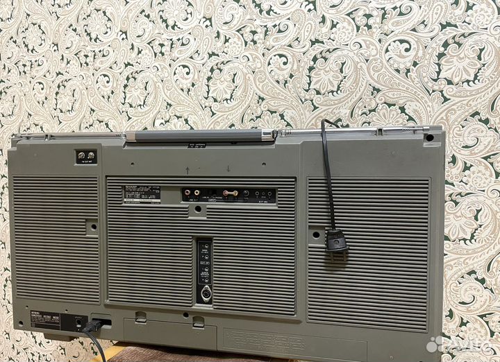 Магнитола sharp 777