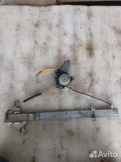 Стеклоподъемник передний правый Suzuki Wagon R