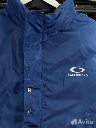 Пуховик баленсиага
