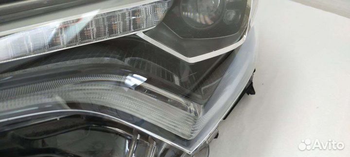 Фара левая LED Toyota CH-R
