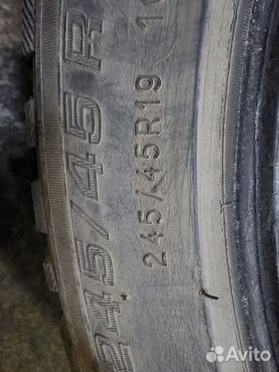 Michelin X-Ice North 3 245/45 R19 и 275/40 R19