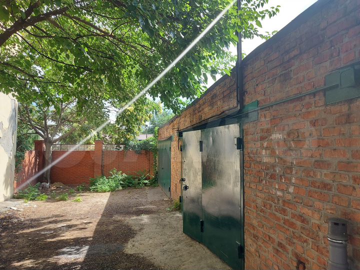 Гараж, > 30 м²