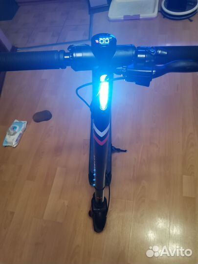 Самокат взрослый электрический бу