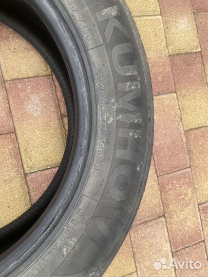 Kumho 975 215/60 R17