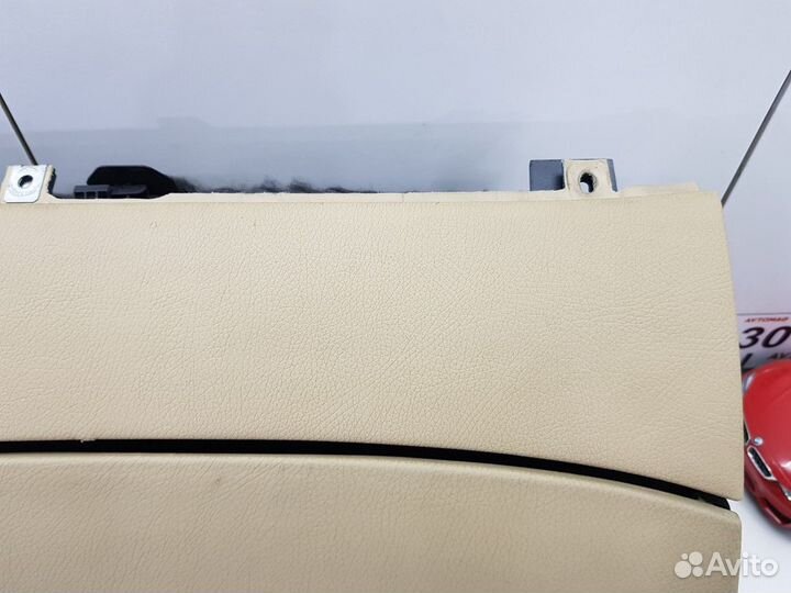 Бардачок (Mercedes-Benz S-class)