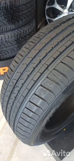 Winrun R330 215/60 R16