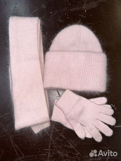 Комплект шапка, шарф, перчатки