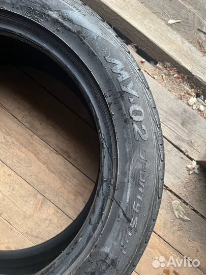 Bridgestone MY-02 Sporty Style 215/55 R17