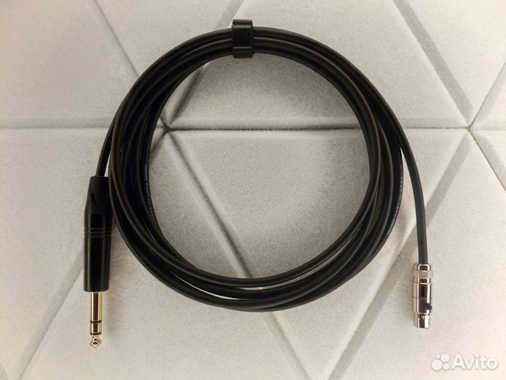 Mini xlr гнездо на Jack 6,3 st mogami 2893