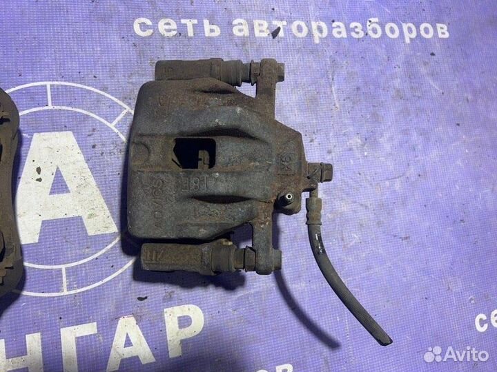 Передние суппорта Suzuki Grand Vitara 3D JB424X