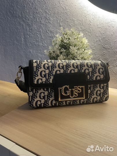 Сумка guess