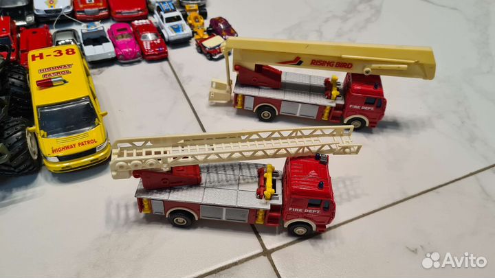 Разные машинки 2000-2004гг 45шт