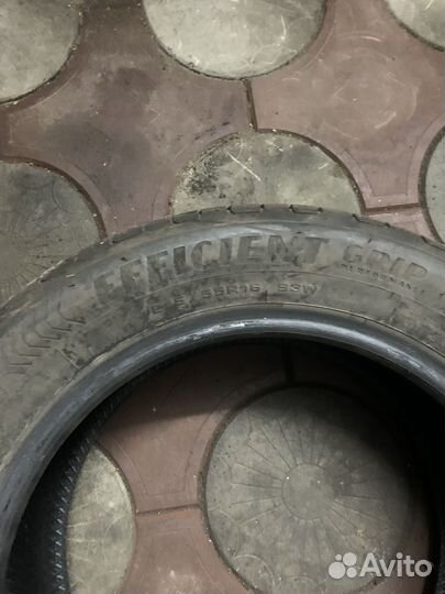 Goodyear EfficientGrip Performance 215/55 R16