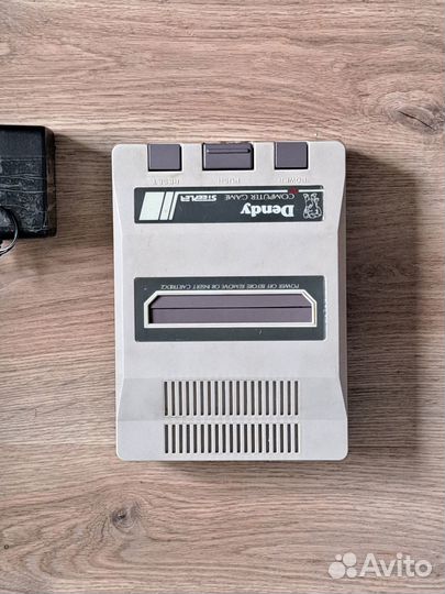 Игровая приставка dendy