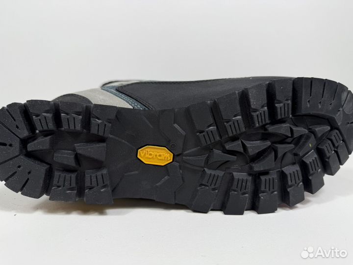 Походные ботинки Garmont