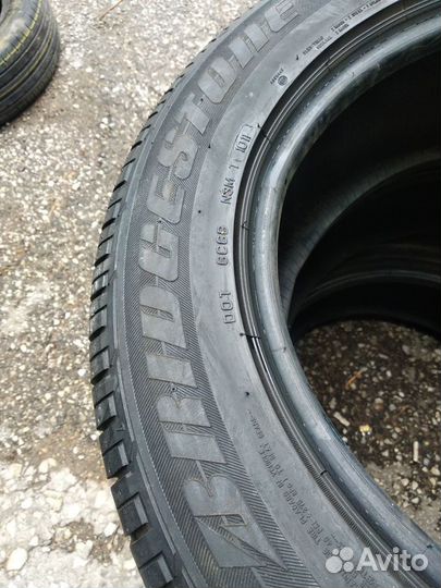 Bridgestone Dueler H/P Sport 235/55 R17