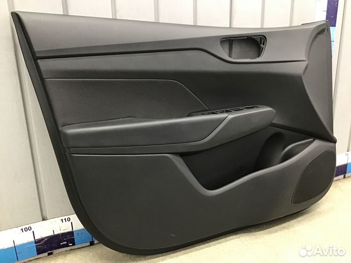 Обшивка двери передней левой Hyundai Solaris 2017