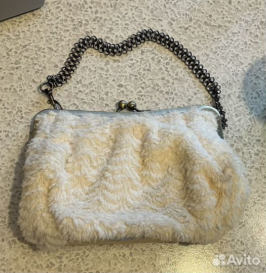 Клатч пушистый